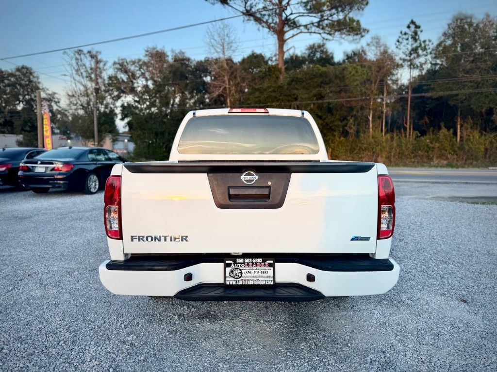Nissan Frontier S Crew Cab 5AT 2WD 2018