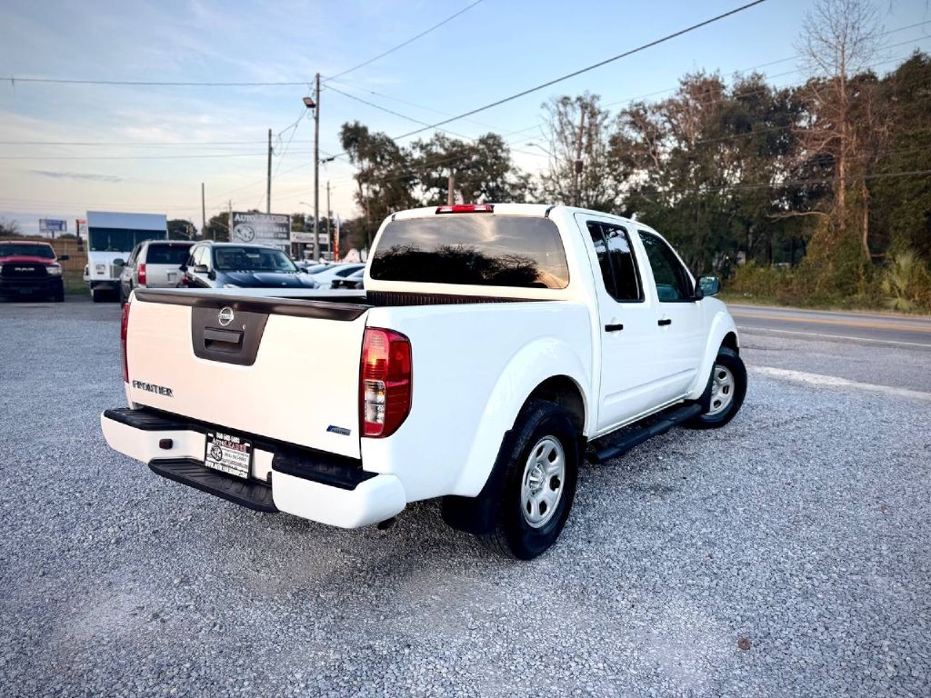 Nissan Frontier S Crew Cab 5AT 2WD 2018