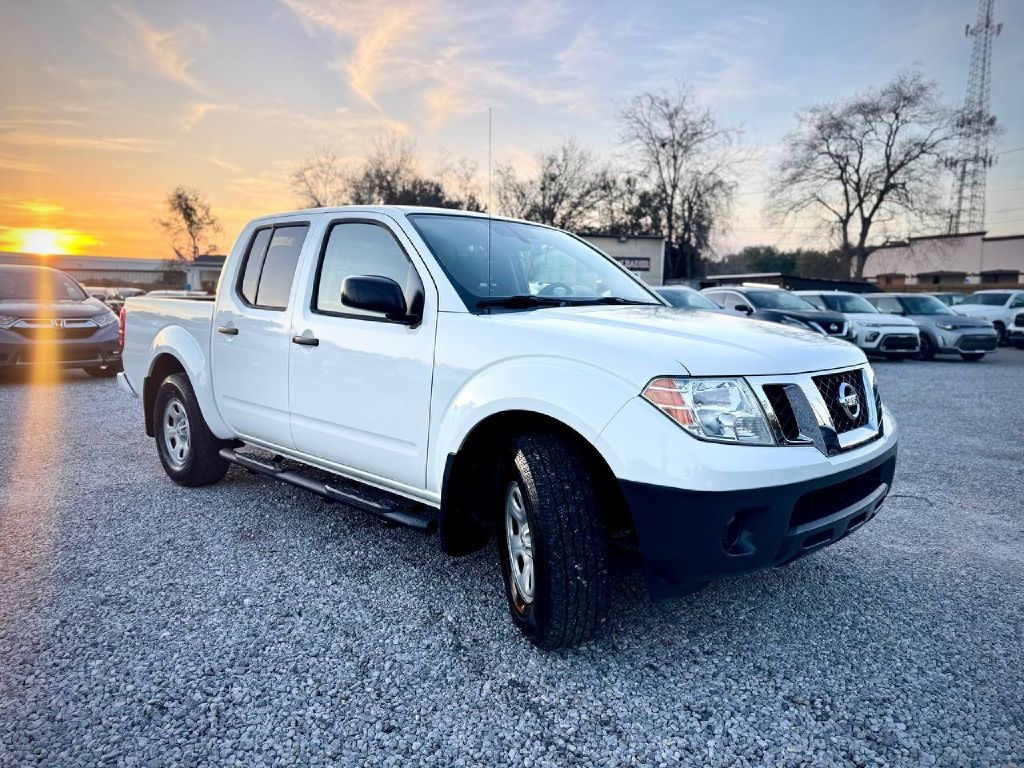 Nissan Frontier S Crew Cab 5AT 2WD 2018