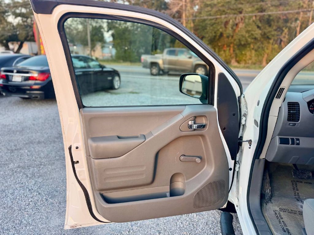 Nissan Frontier S Crew Cab 5AT 2WD 2018