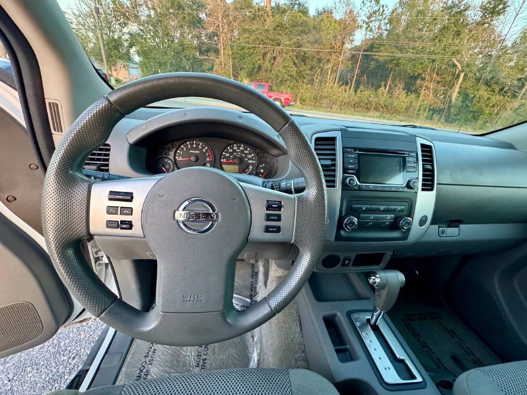 Nissan Frontier S Crew Cab 5AT 2WD 2018