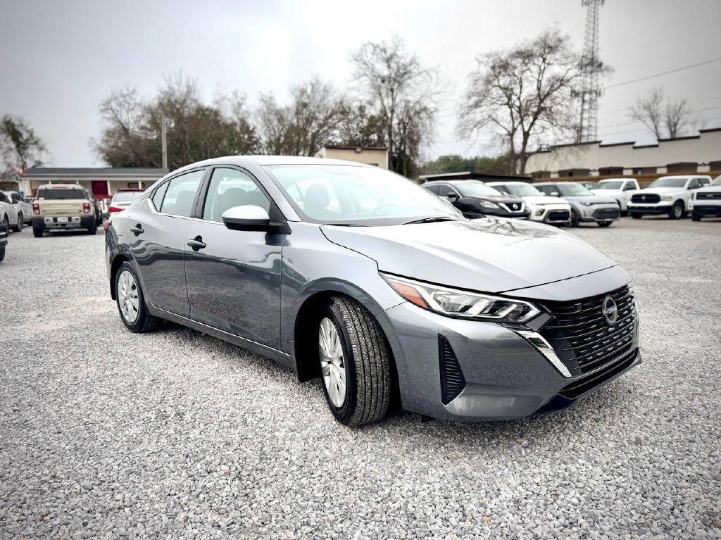 Nissan Sentra S 2025