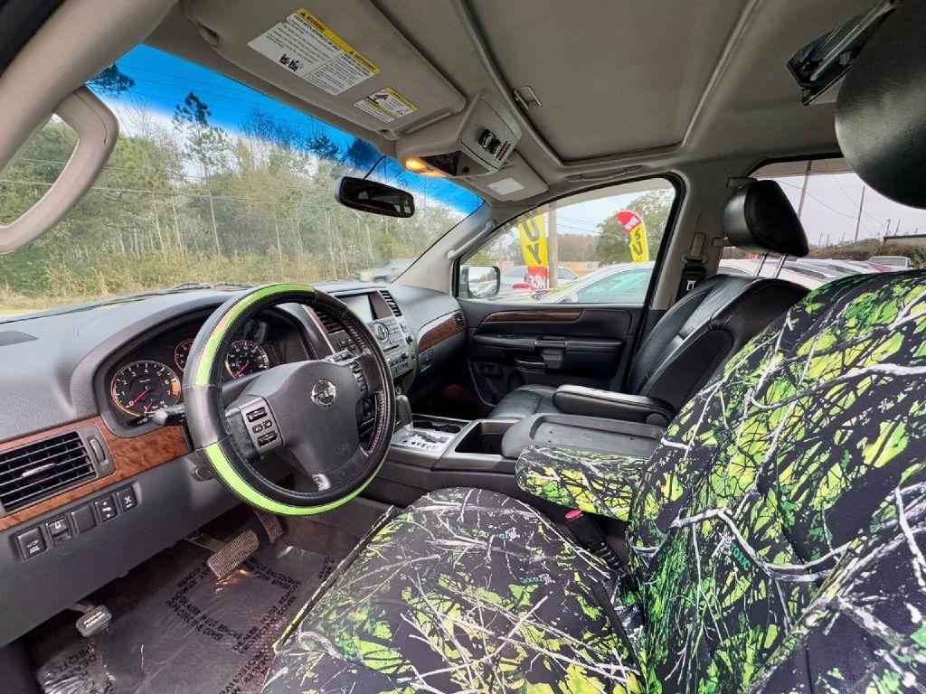 Nissan Armada Platinum 4WD 2010