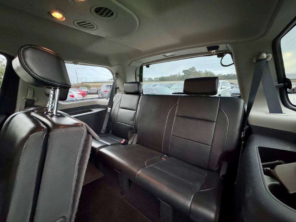 Nissan Armada Platinum 4WD 2010