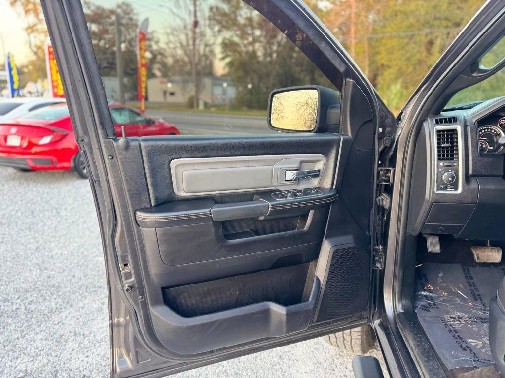 RAM 2500 Power Wagon Crew Cab SWB 4WD 2017