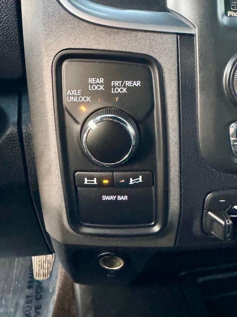 RAM 2500 Power Wagon Crew Cab SWB 4WD 2017