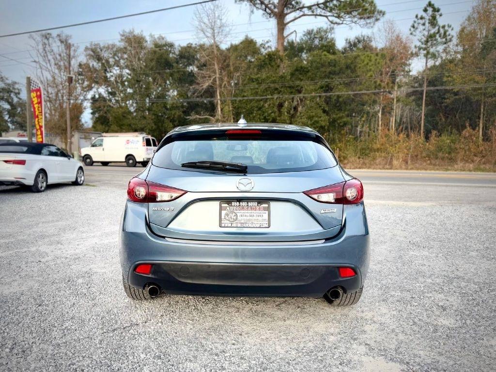 Mazda MAZDA3 i SE AT 5-Door 2016