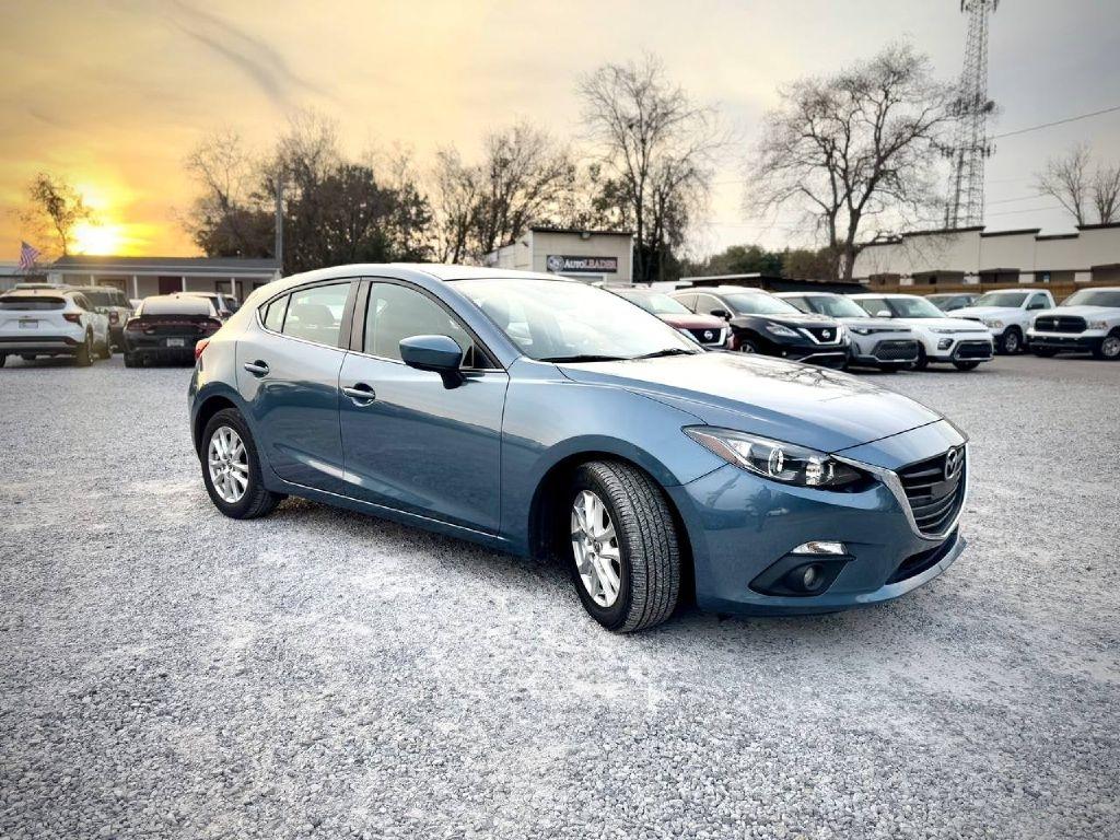 Mazda MAZDA3 i SE AT 5-Door 2016