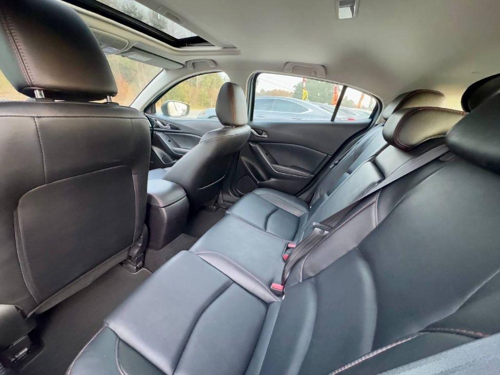 Mazda MAZDA3 i SE AT 5-Door 2016