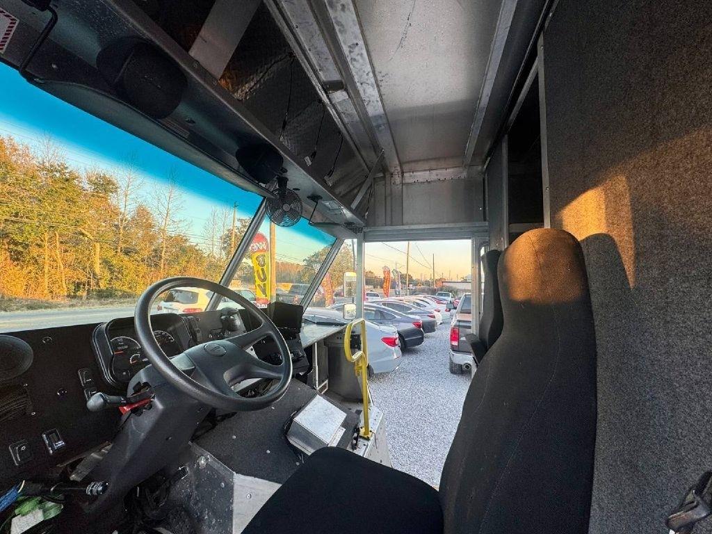 Freightliner MT45  2022