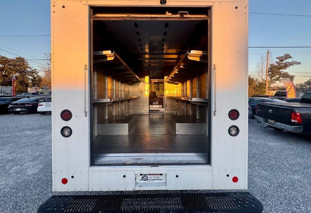 Freightliner MT45  2022