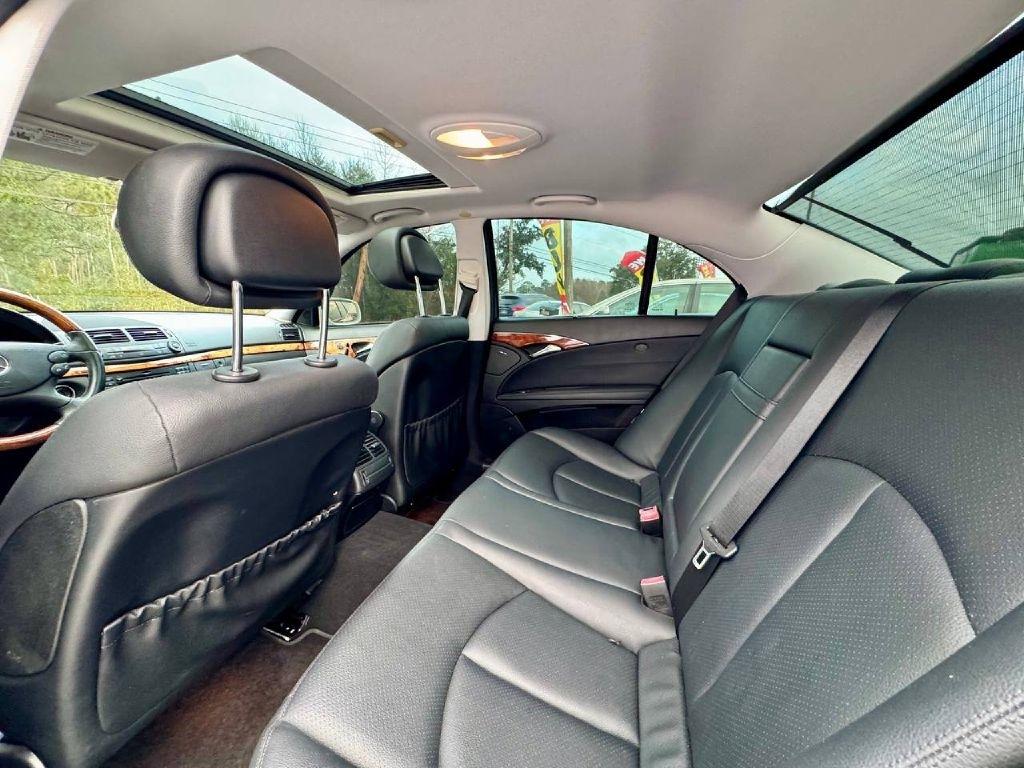 Mercedes-Benz E-Class E320 BlueTEC Sedan 2009