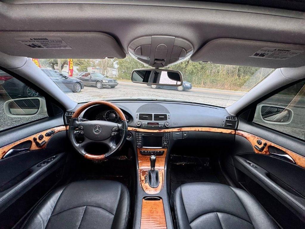 Mercedes-Benz E-Class E320 BlueTEC Sedan 2009