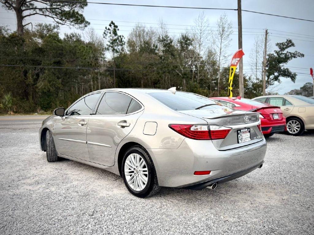 Lexus ES 350 Sedan 2015