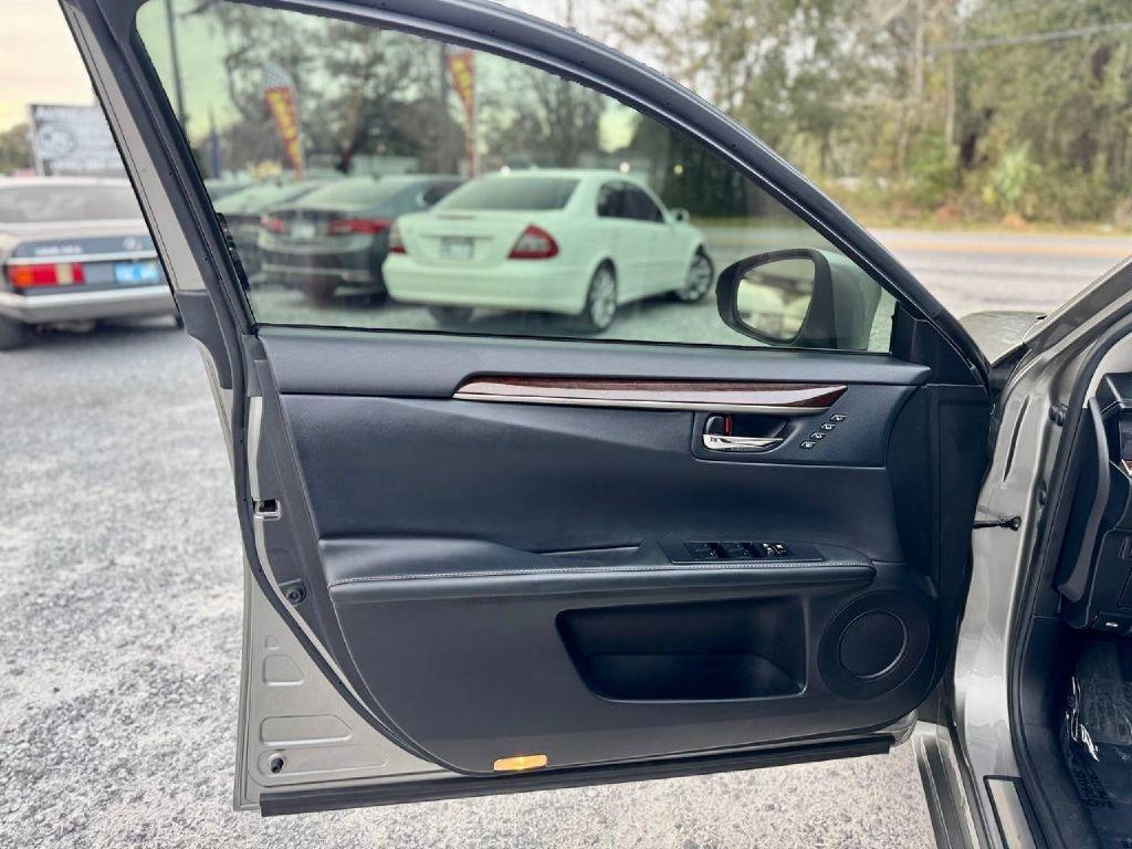 Lexus ES 350 Sedan 2015