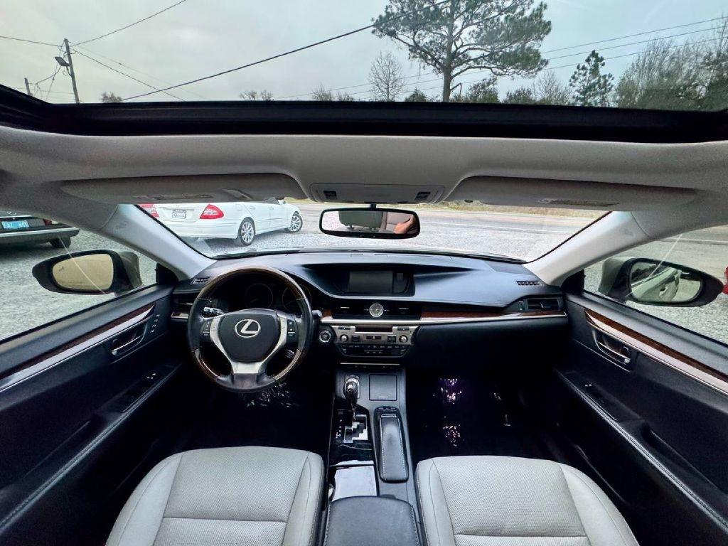 Lexus ES 350 Sedan 2015