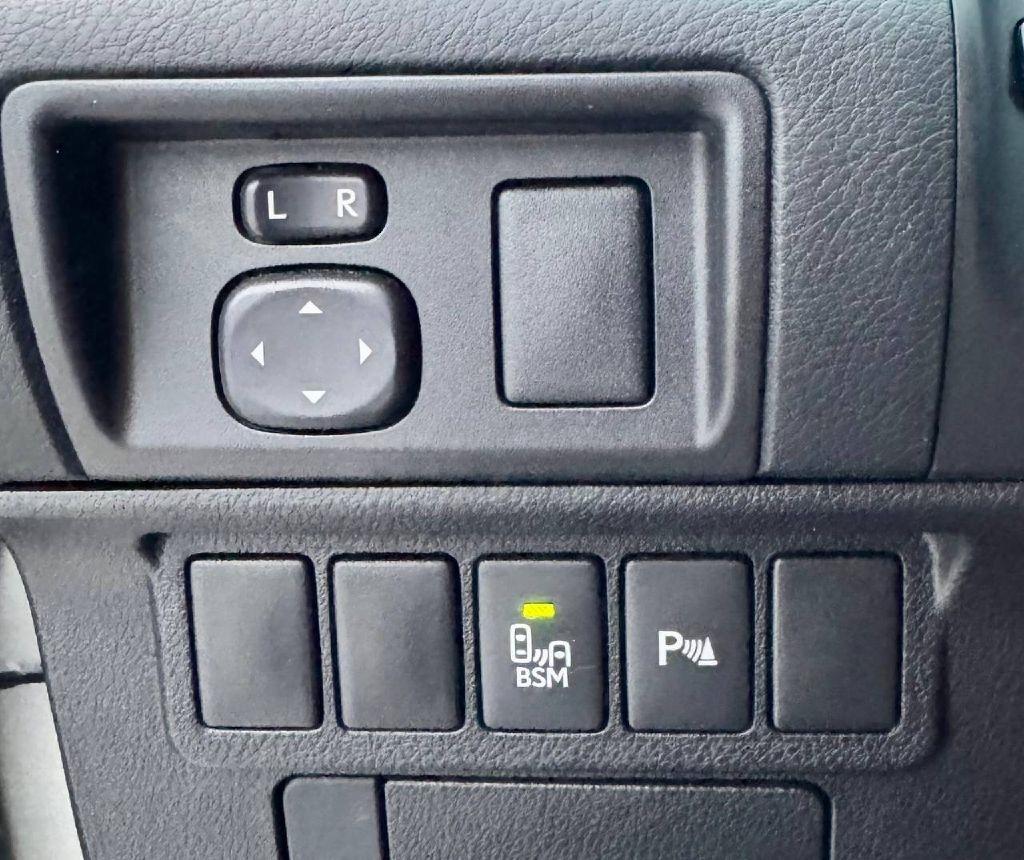 Lexus ES 350 Sedan 2015