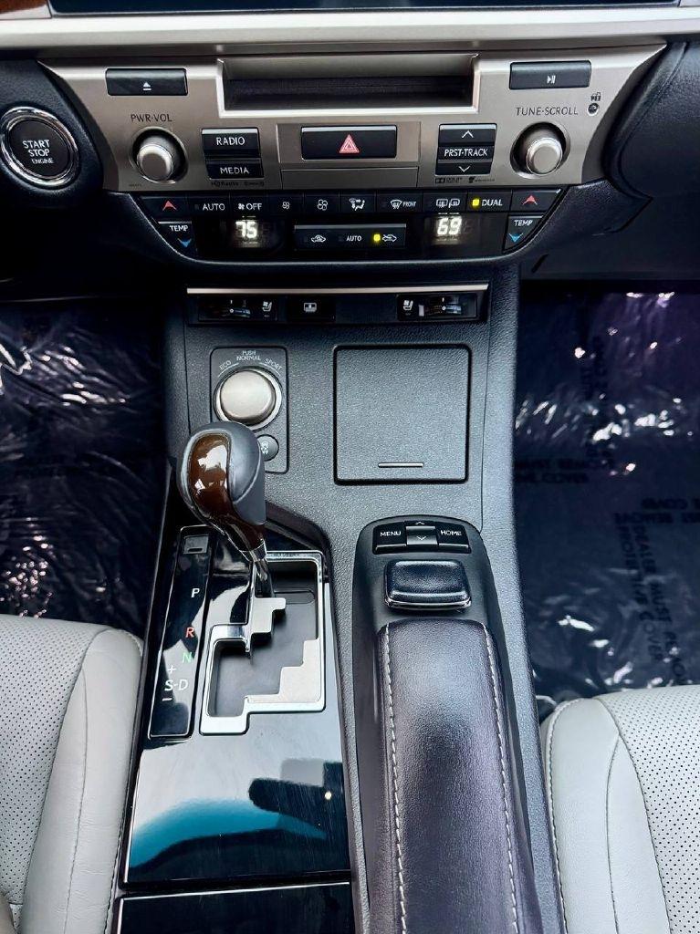 Lexus ES 350 Sedan 2015