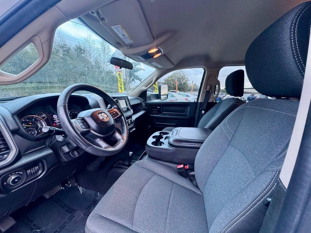 RAM 3500 Tradesman Crew Cab 4WD DRW 2020