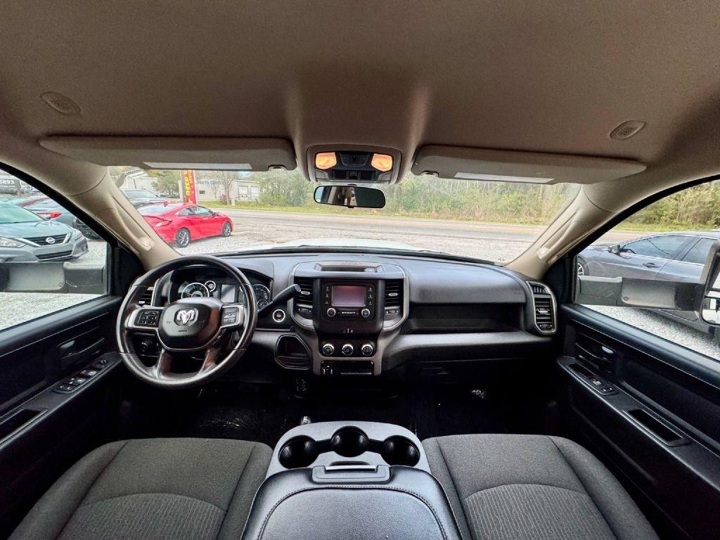 RAM 3500 Tradesman Crew Cab 4WD DRW 2020