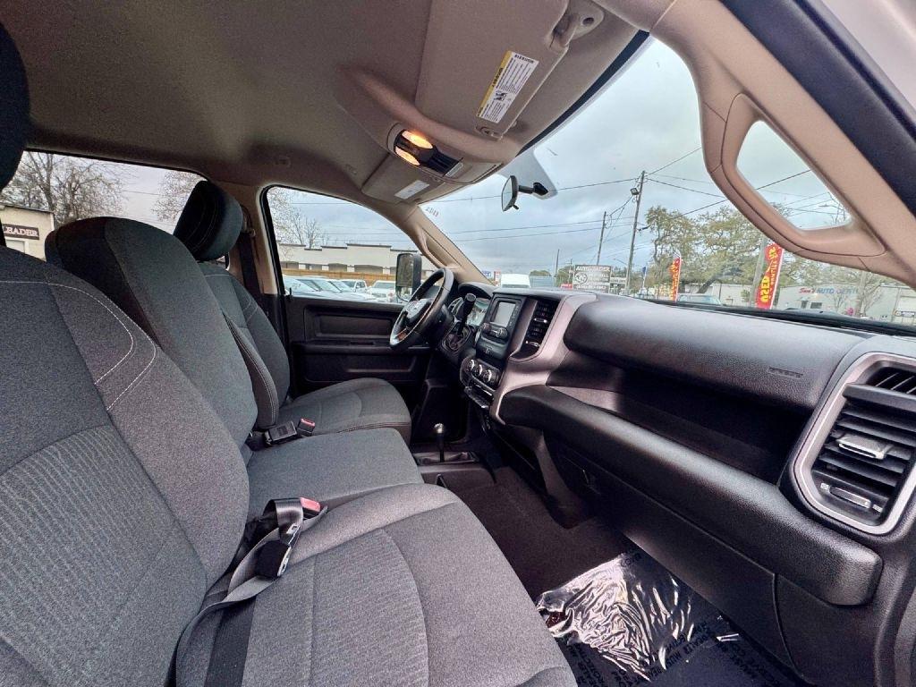 RAM 3500 Tradesman Crew Cab 4WD DRW 2020