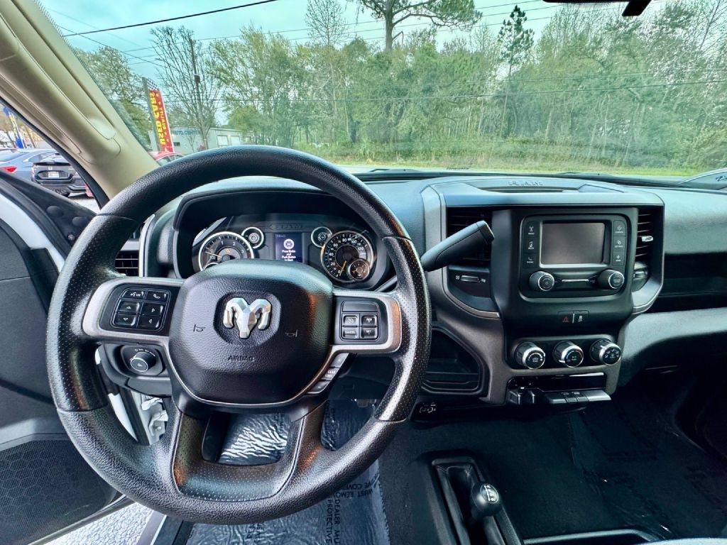 RAM 3500 Tradesman Crew Cab 4WD DRW 2020