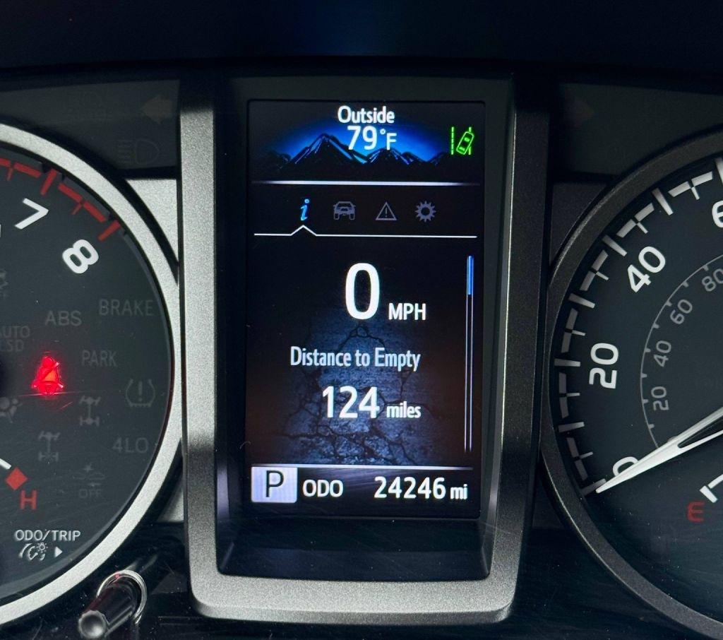 Toyota Tacoma SR5 Double Cab Long Bed V6 6AT 2WD 2023