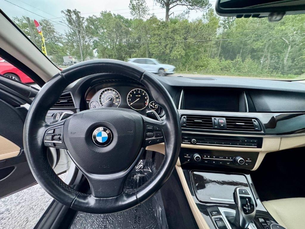 BMW 5-Series 535i 2016