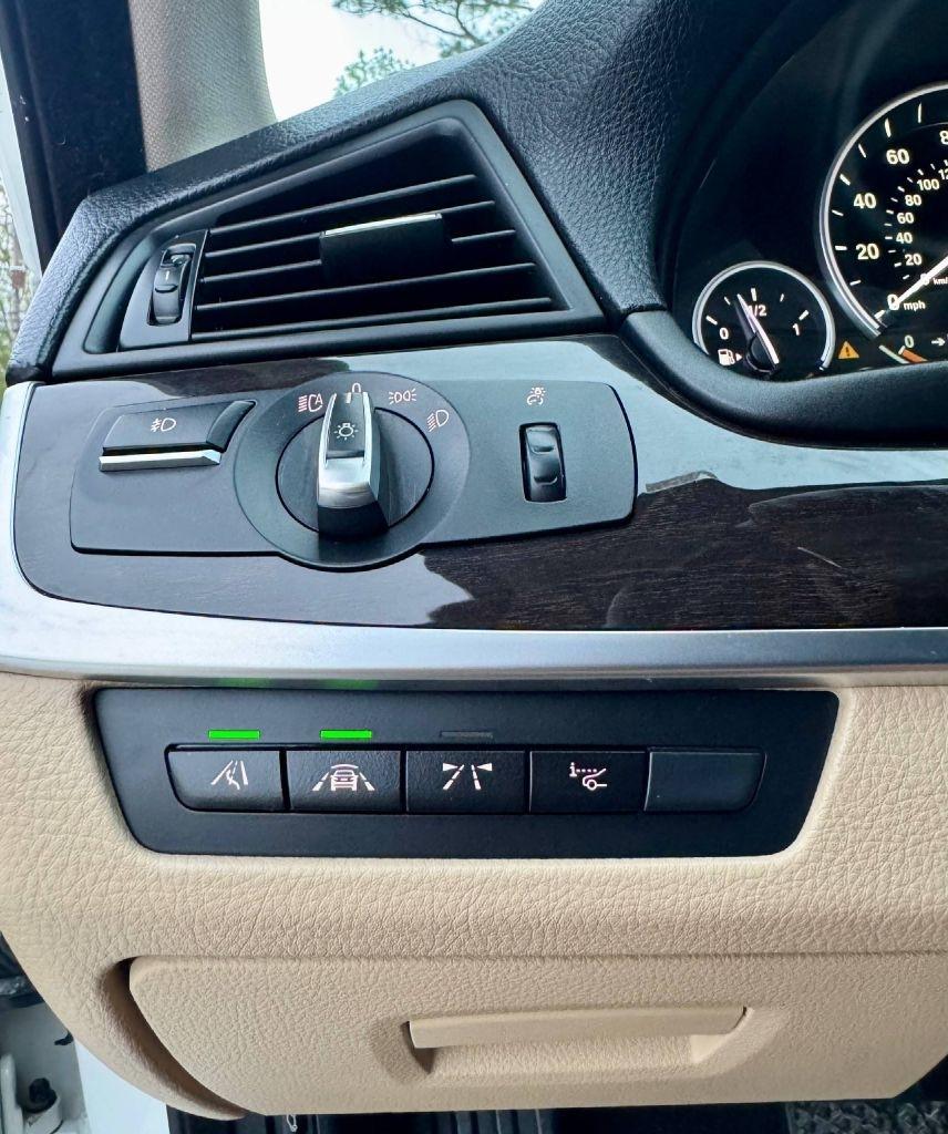 BMW 5-Series 535i 2016