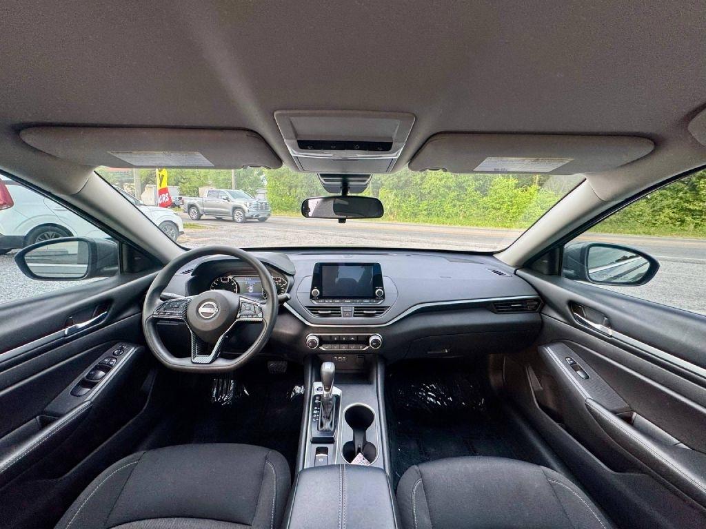 Nissan Altima 2.5 SV AWD 2022