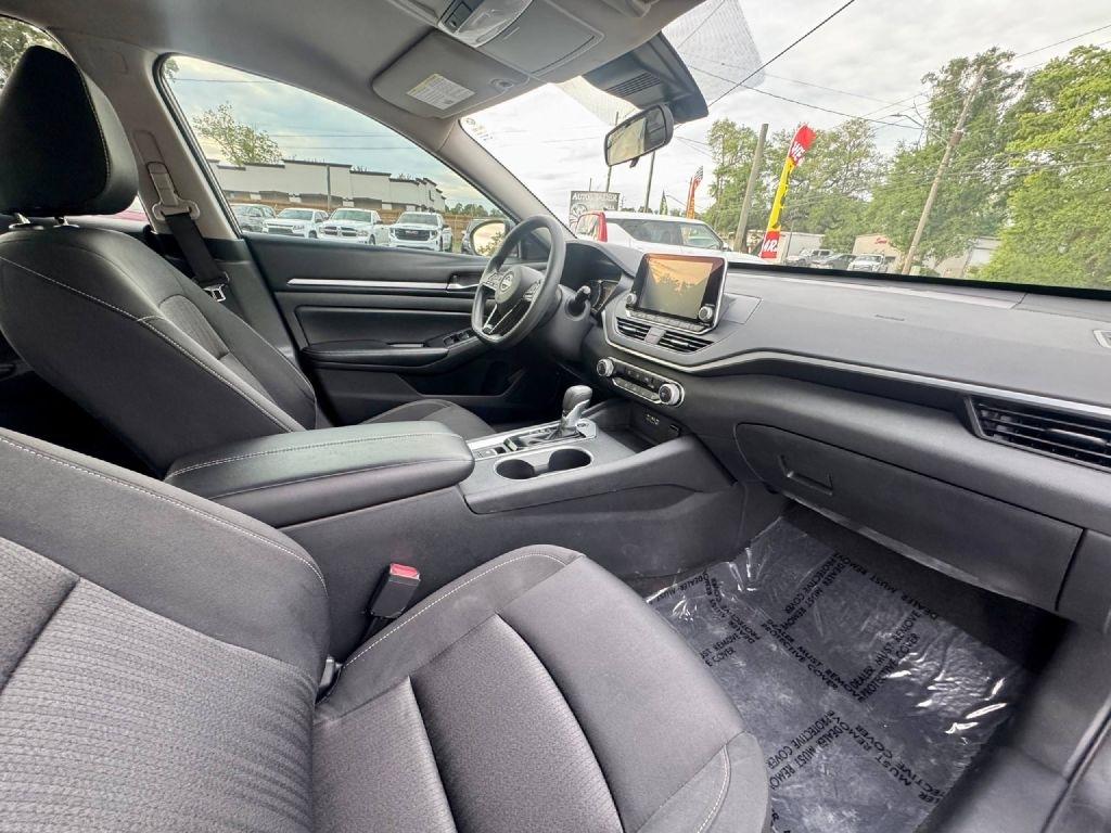 Nissan Altima 2.5 SV AWD 2022