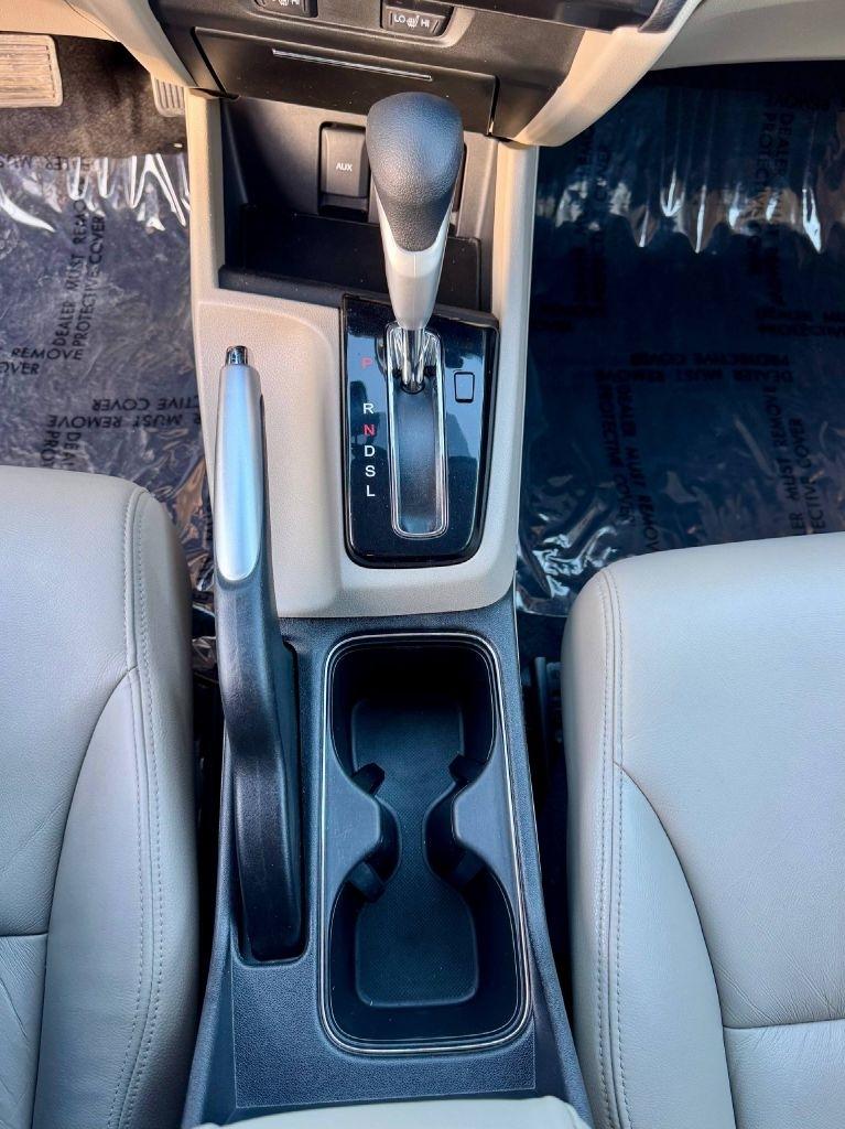 Honda Civic Hybrid CVT AT-PZEV with Leather 2013