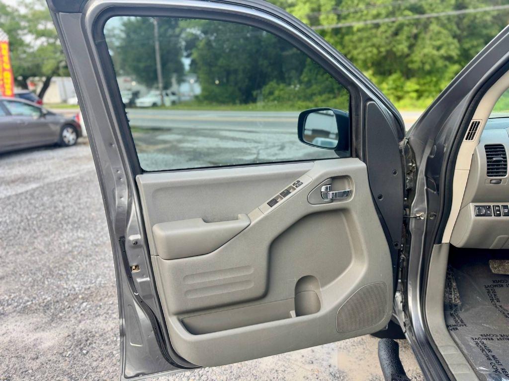 Nissan Frontier S Crew Cab 6MT 2WD 2019