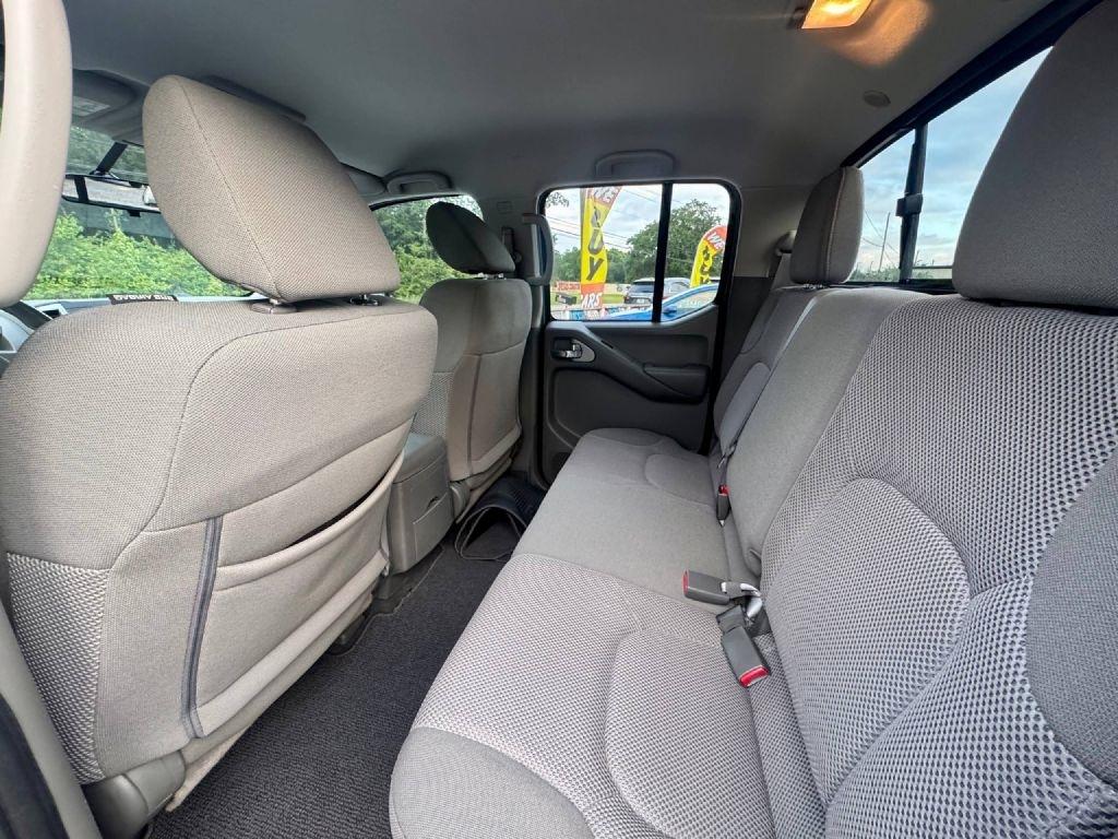 Nissan Frontier S Crew Cab 6MT 2WD 2019