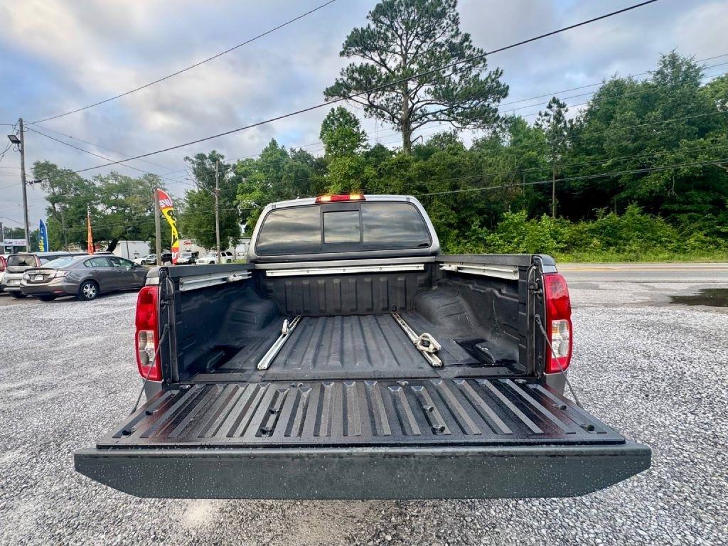 Nissan Frontier S Crew Cab 6MT 2WD 2019