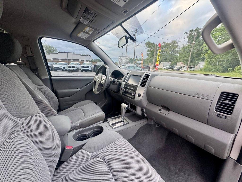Nissan Frontier S Crew Cab 6MT 2WD 2019