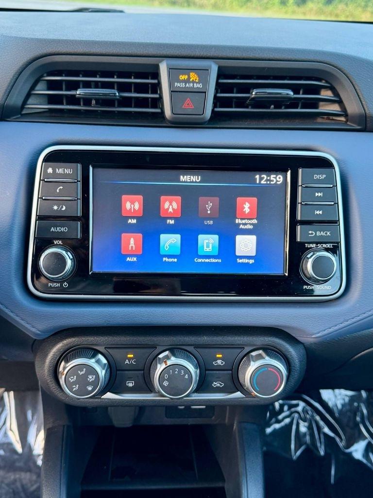 Nissan Versa SV 2024