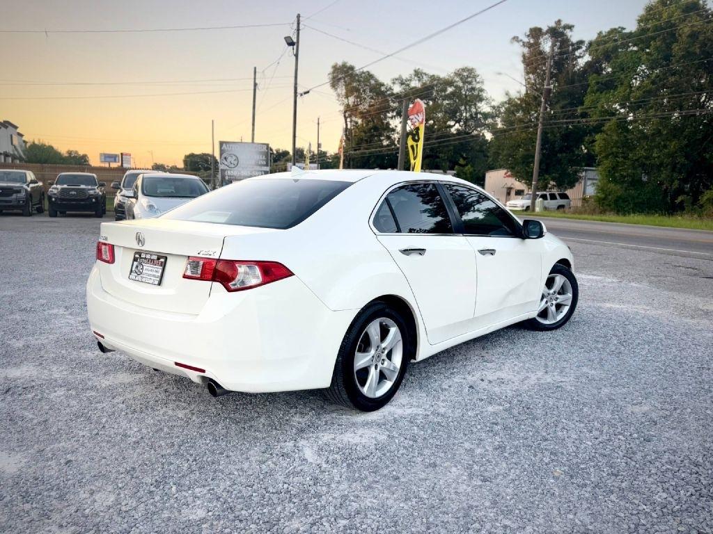 Acura TSX 5-Speed AT with Tech Package 2009