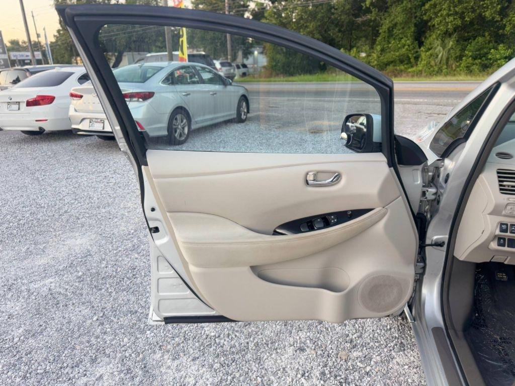 Nissan Leaf SV 2013