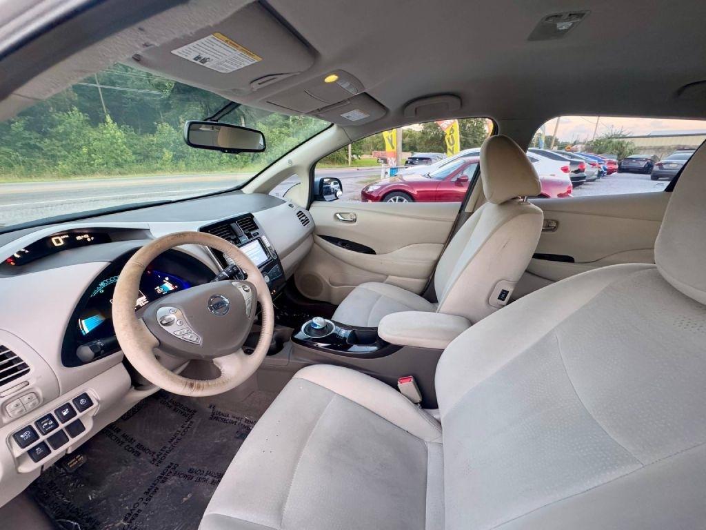 Nissan Leaf SV 2013