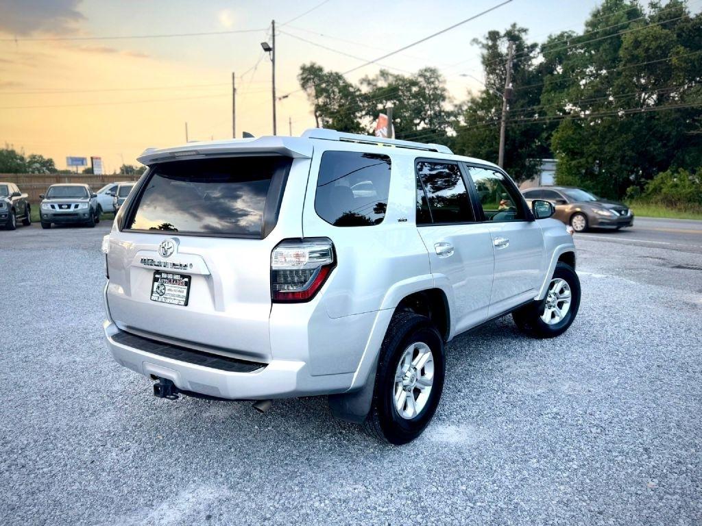 Toyota 4Runner SR5 2WD 2018