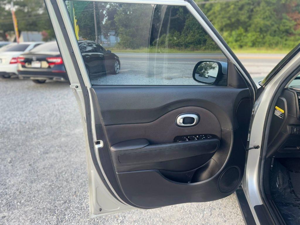 Kia Soul Base 6M 2018
