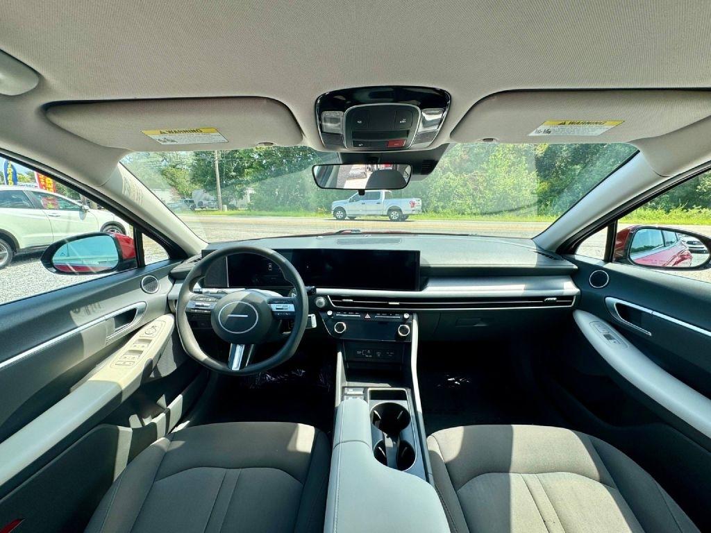 Hyundai Sonata SEL 2025