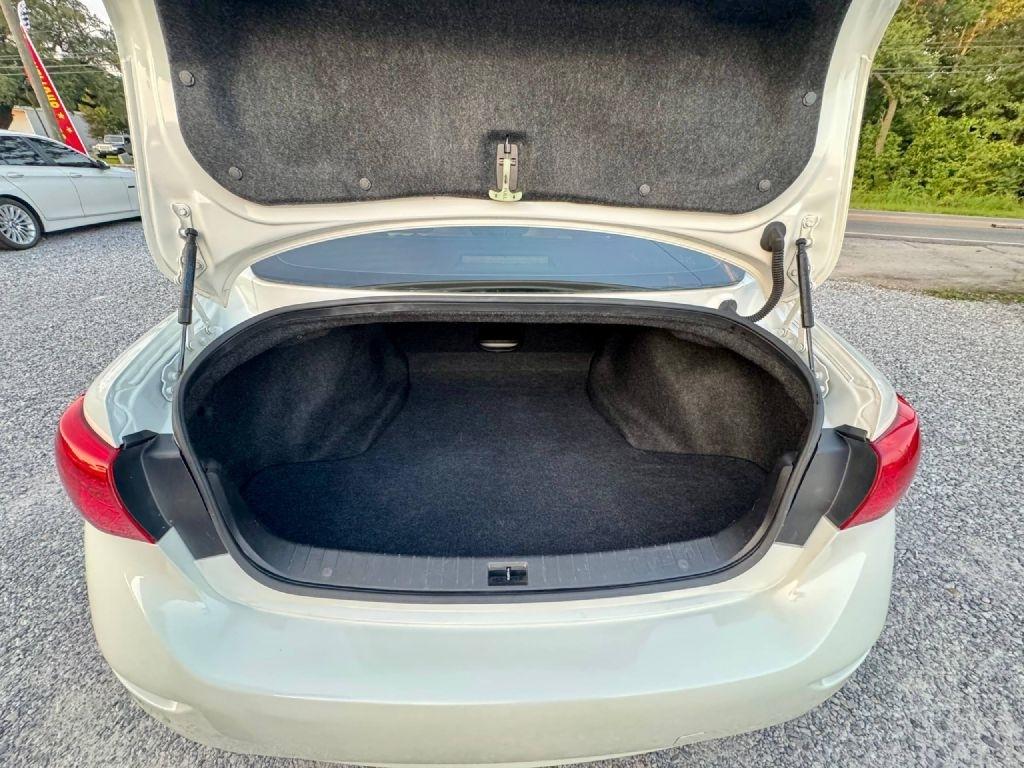 Infiniti Q50 Base 2015