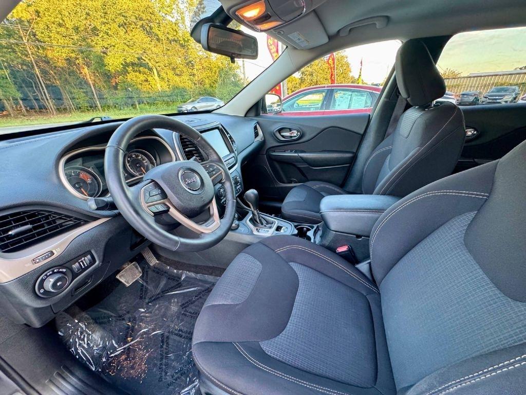 Jeep Cherokee Latitude 4WD 2016
