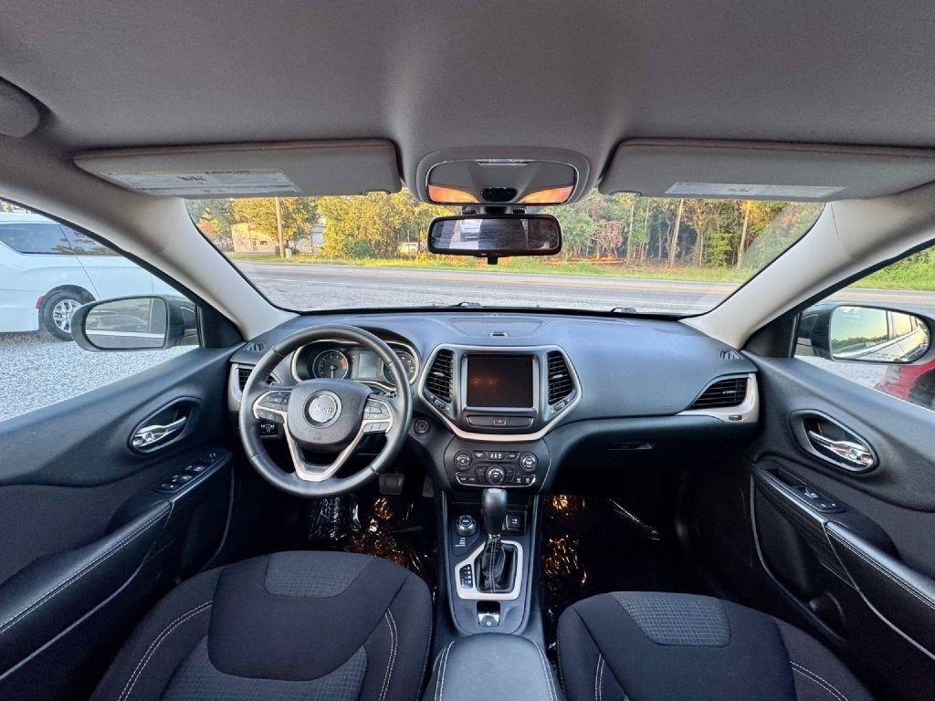 Jeep Cherokee Latitude 4WD 2016