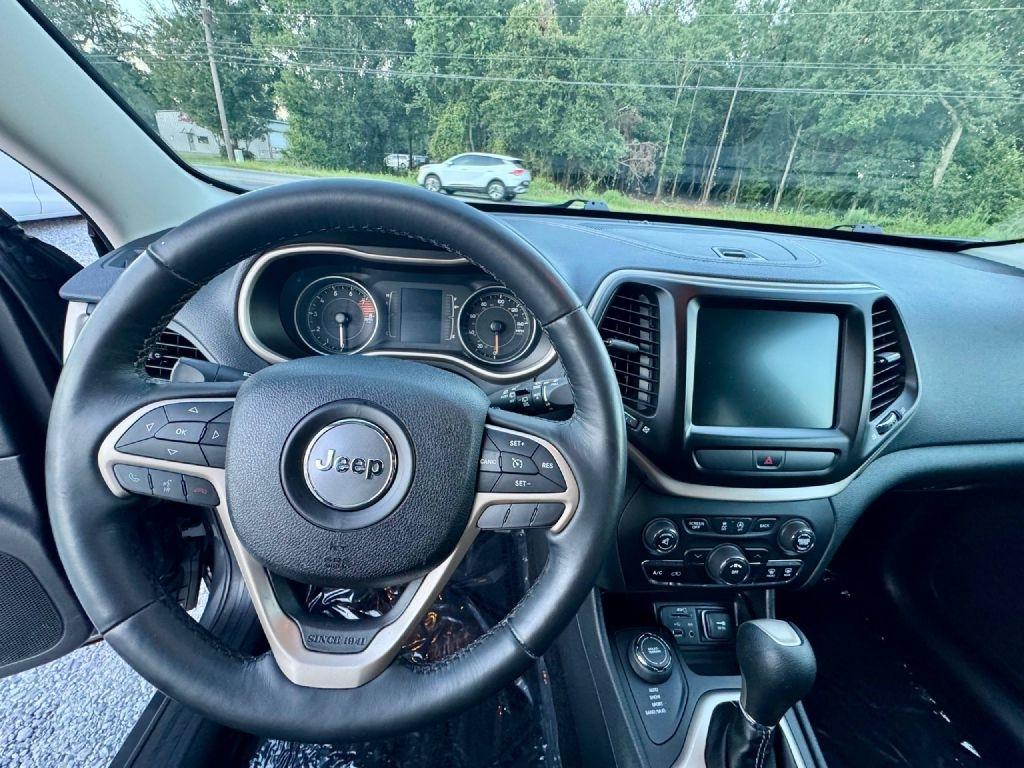 Jeep Cherokee Latitude 4WD 2016