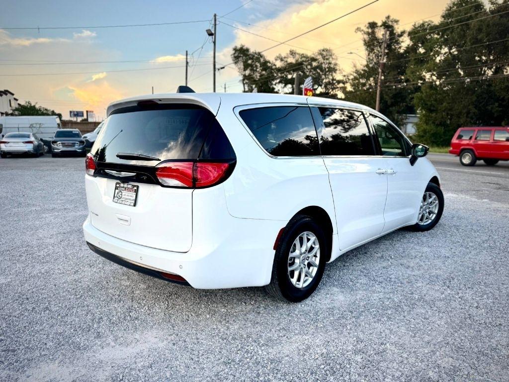 Chrysler Voyager LX 2025