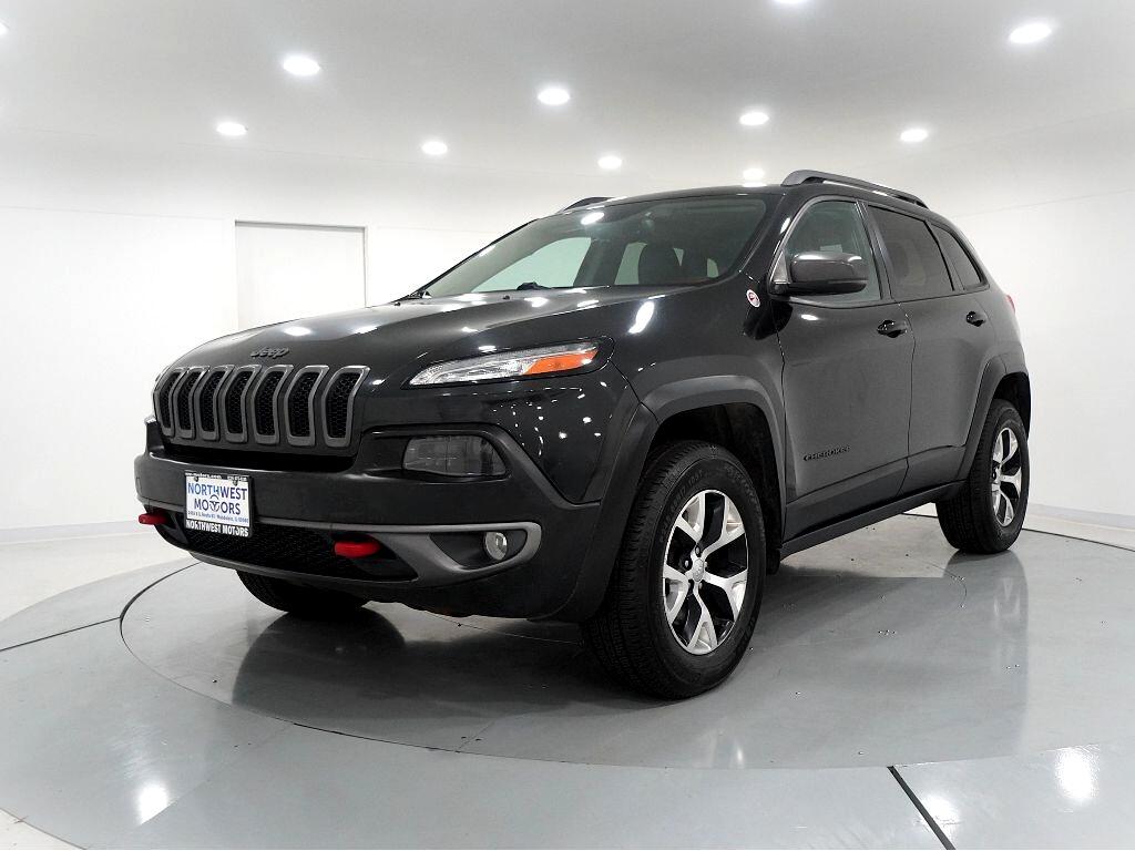 2015 Jeep Cherokee Trailhawk Sport photo 2
