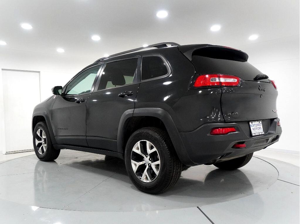 2015 Jeep Cherokee Trailhawk Sport photo 3